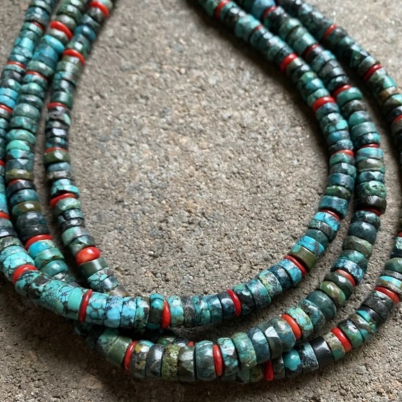 S.S.Multi StrandTurquoise CoralHeishi BeadNecklace
